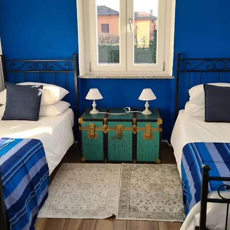 Apartment Dragonfly Blu *